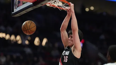 巴洛特利脚后跟射门技巧解析